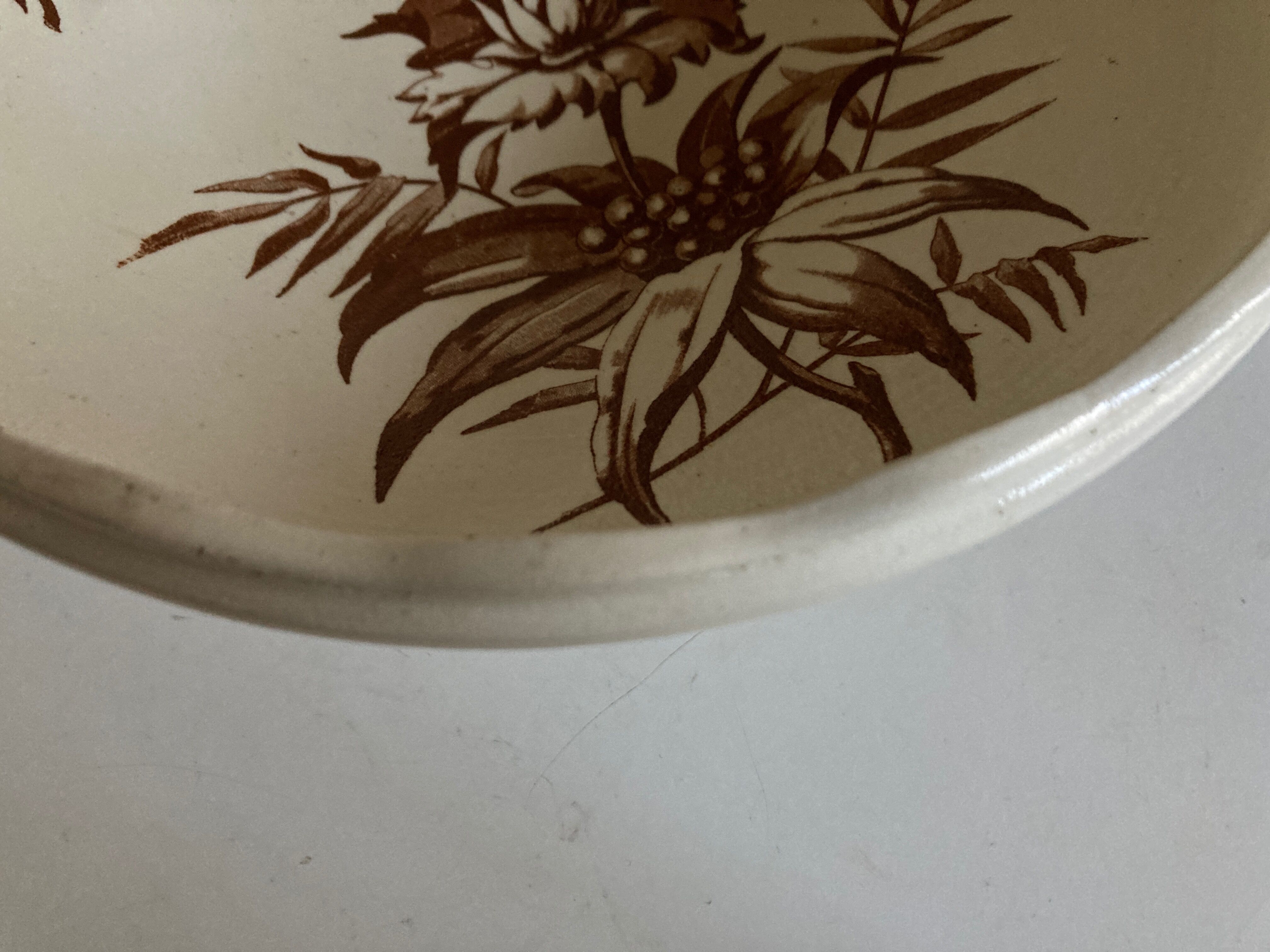 Compotier with gadroons in faience of Clairfontaine 1890 with flowers