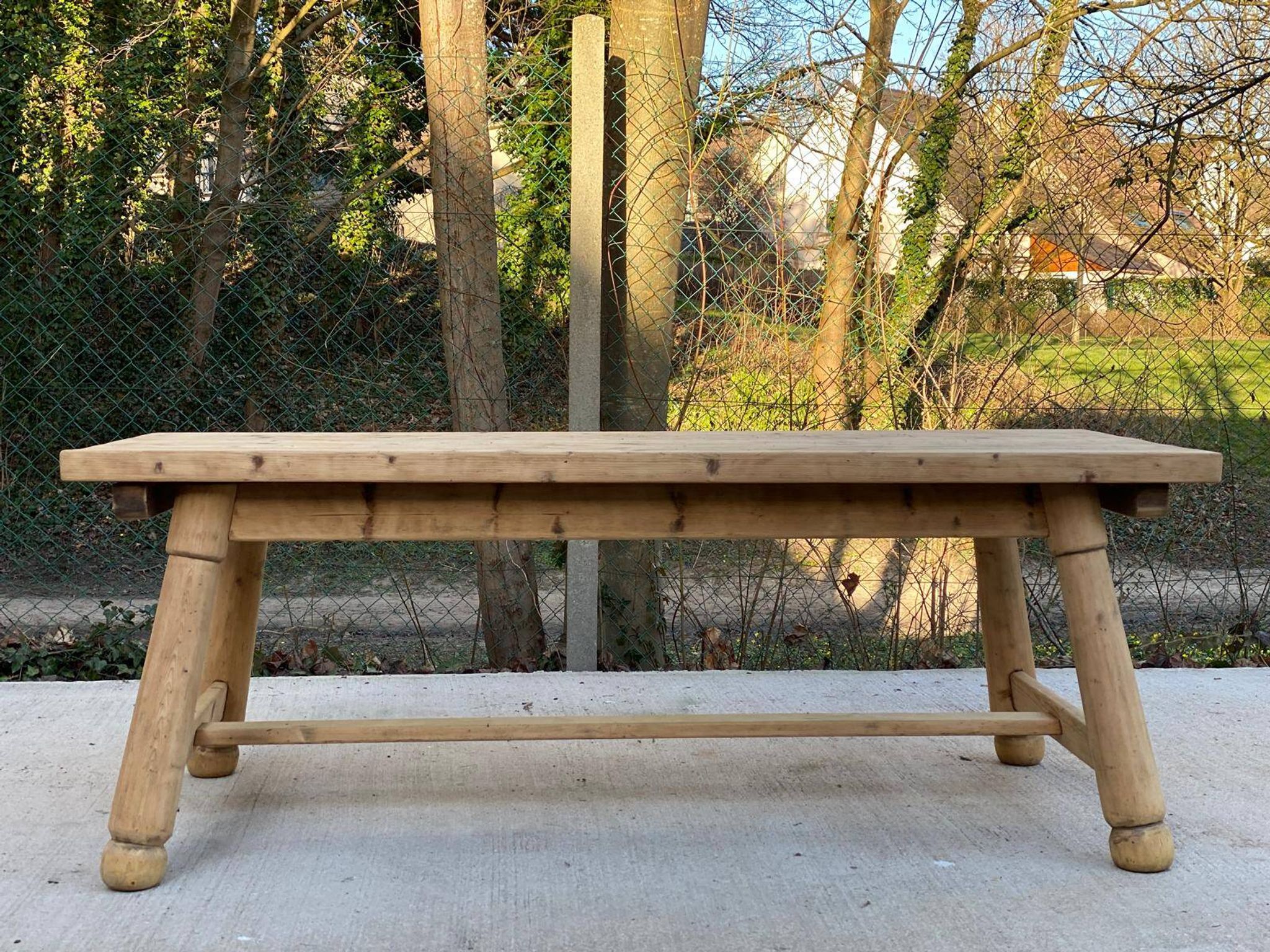 Table de ferme Georges Robert en bois massif brut, 1960, restaurée