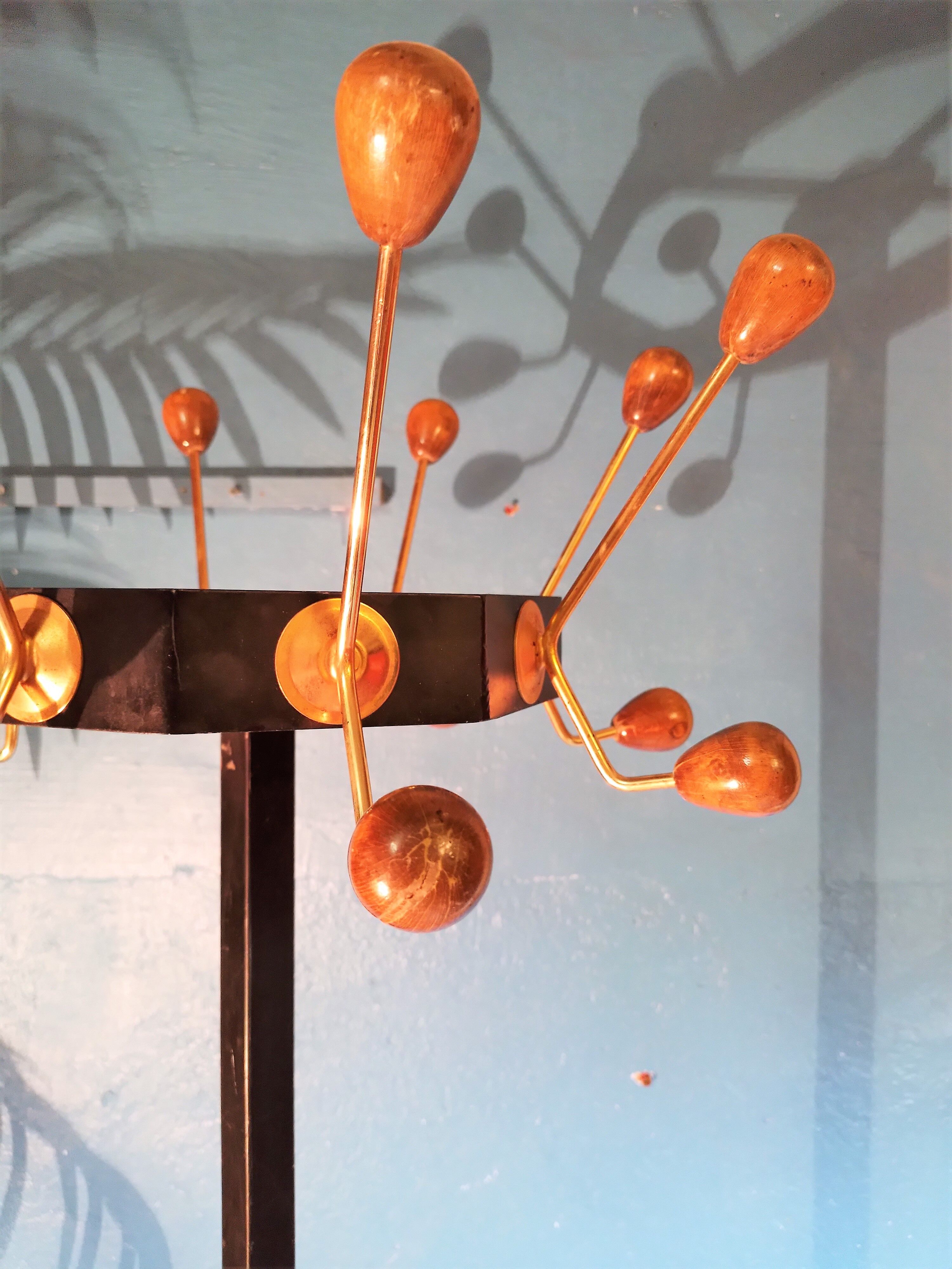 Porte manteau sur pied 1950s