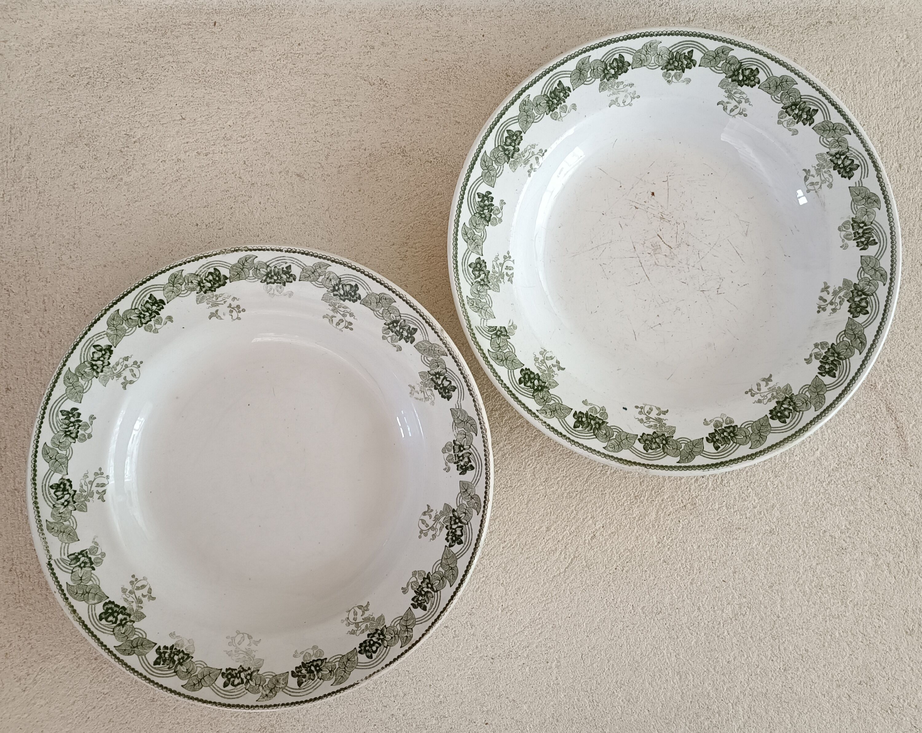 2 hollow plates in iron earth Moulin des Loups and Hamage