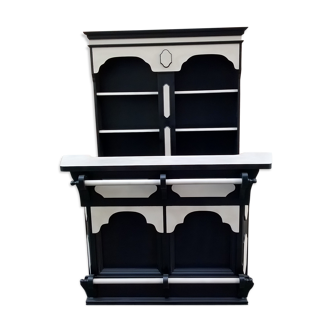 Bar and shelf