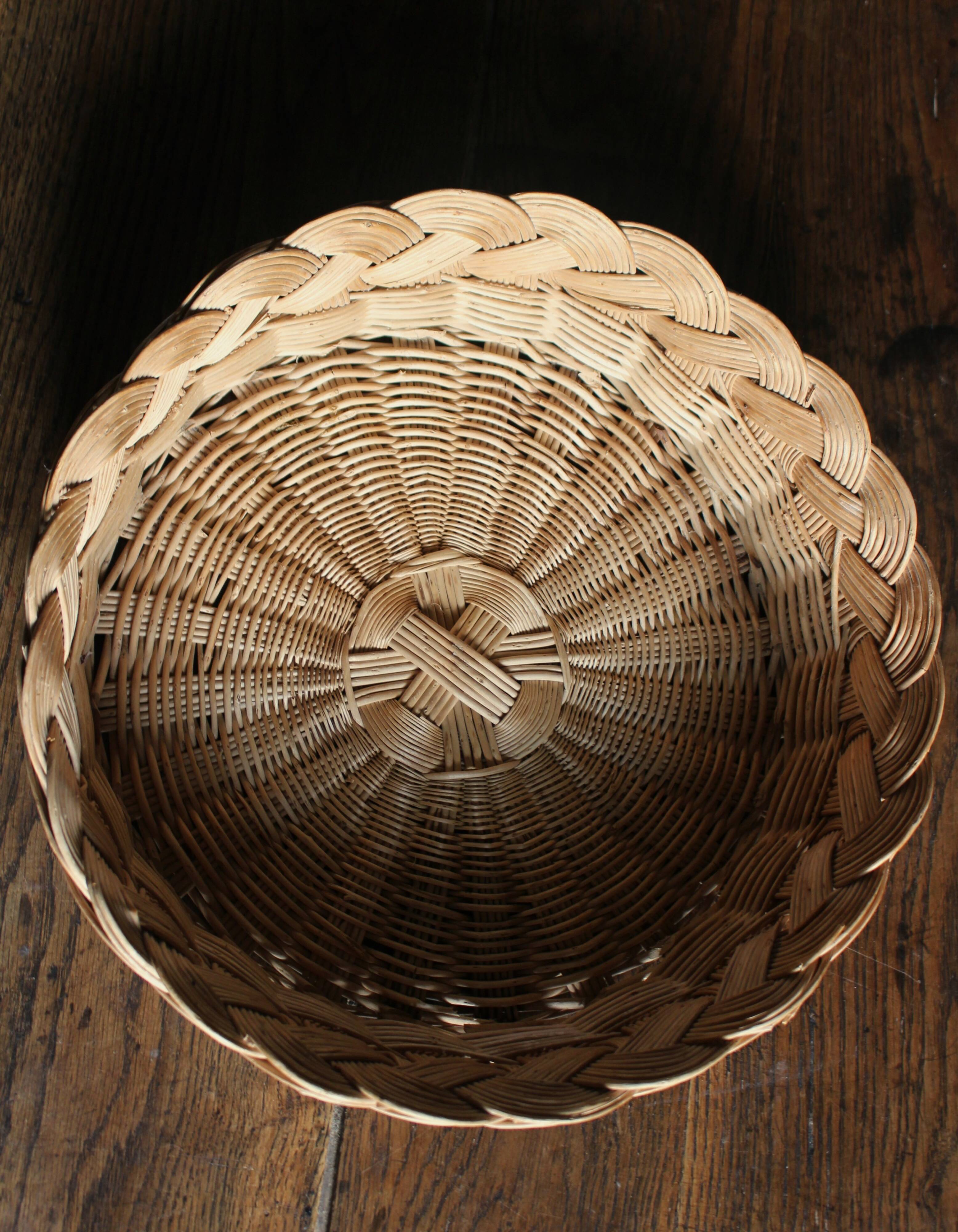 Panier Corbeille ronde osier tressage vintage