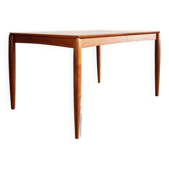 Mid-Century Modern Danish Dining Table in Teak by H.W. Klein for Bramin, Extendable, 1960