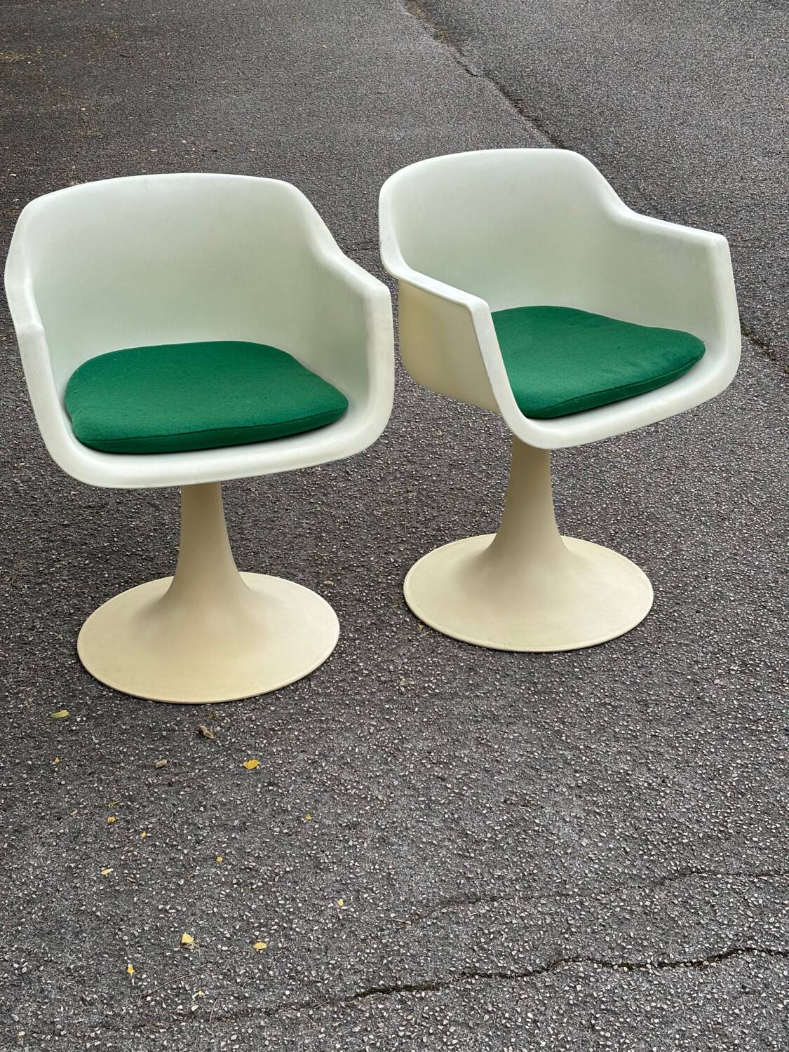 Grosfillex Tulip Chairs, 1972