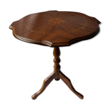 Round coffee table
