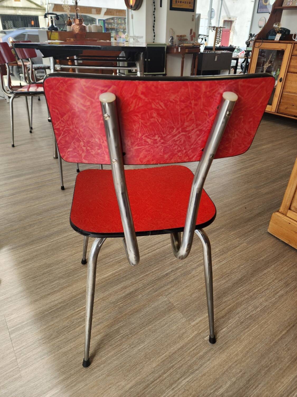 Vintage Lafague red formica set, 1 table, 6 chairs and 1 stool