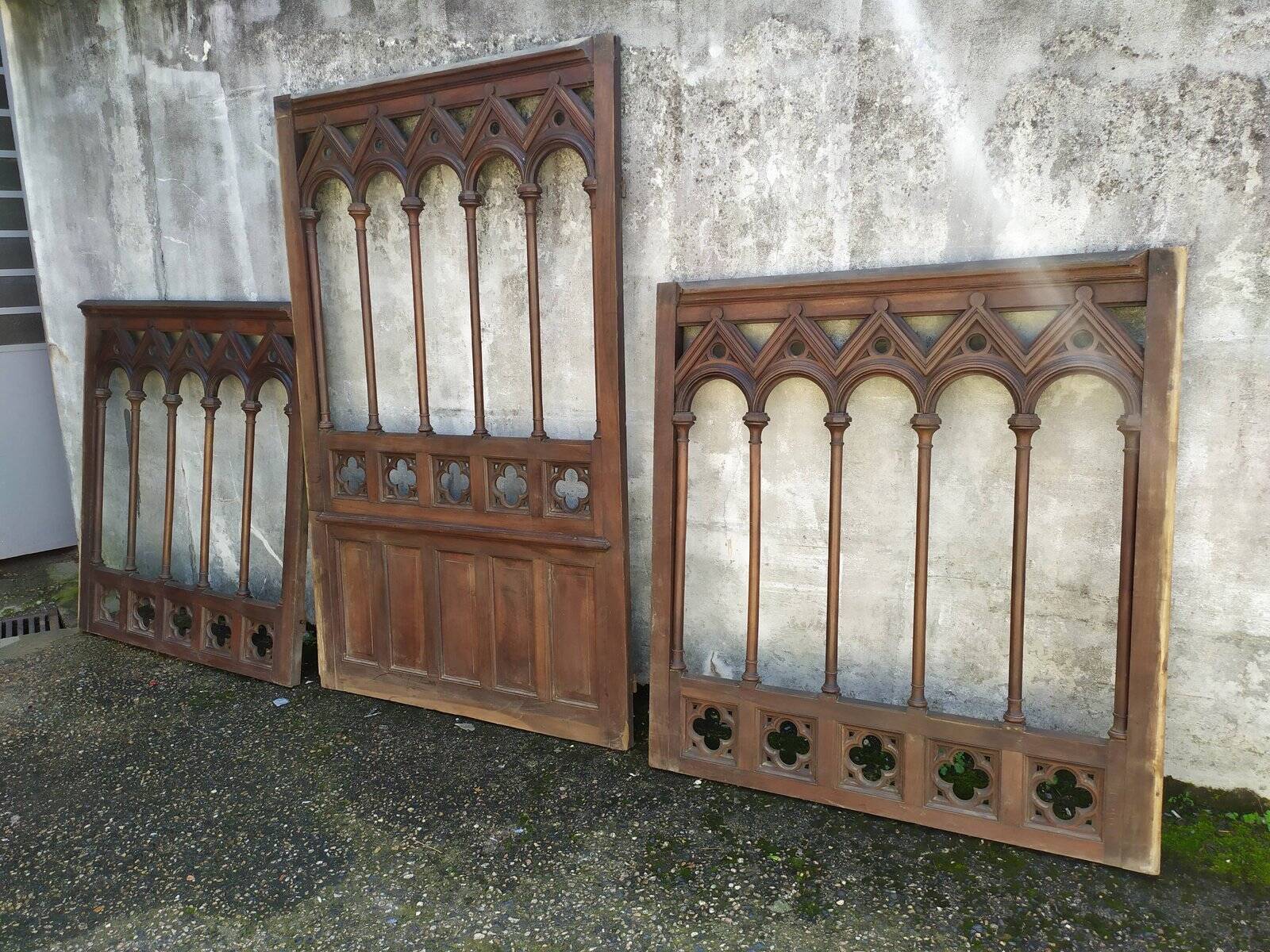 Boiserie claustra style gothique
