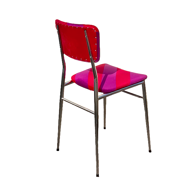 Red/purple patchwork chairs duo