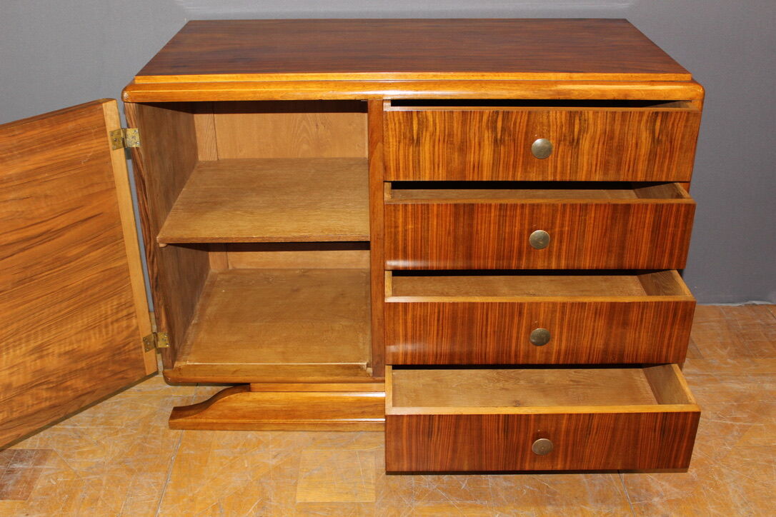 Art Deco period chest of drawers in walnut around 1930