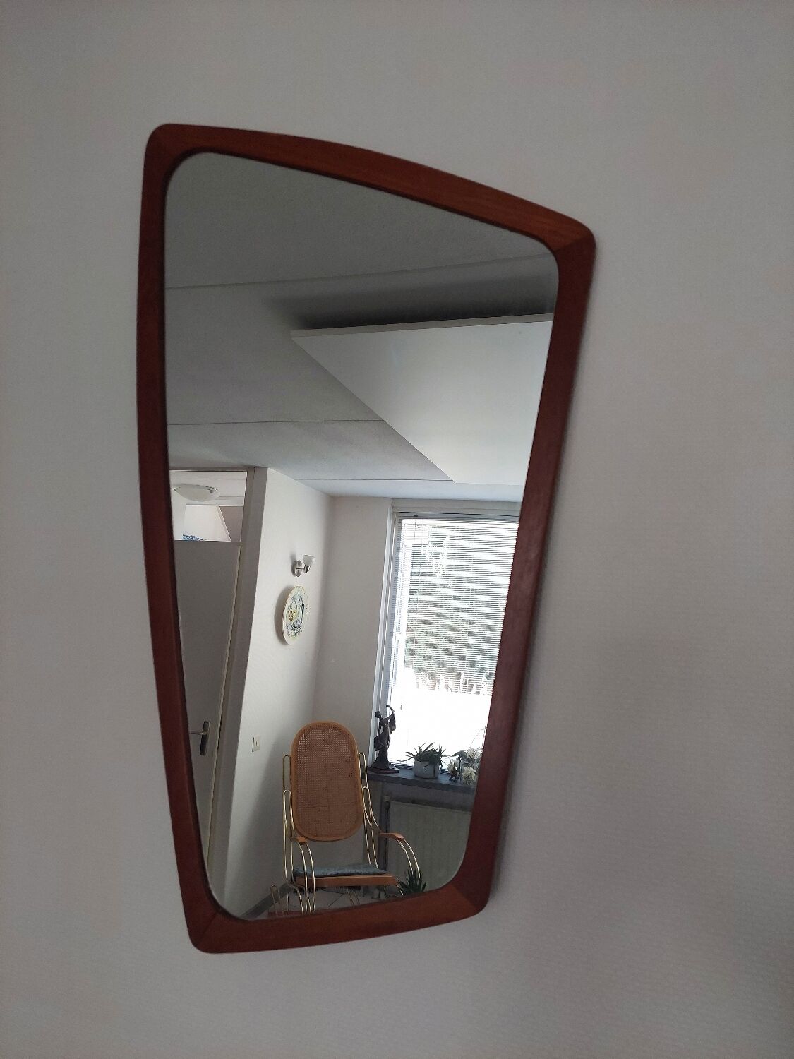 Miroir en teck asymétrique danois