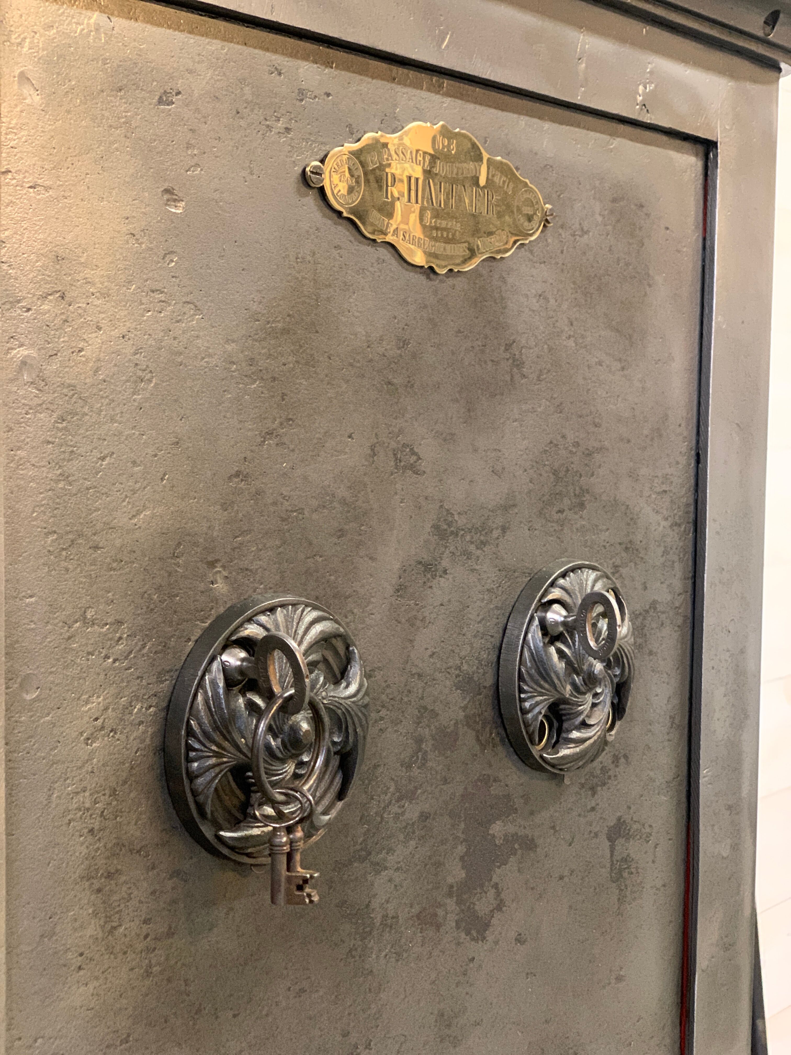 Old safe P.Haffner