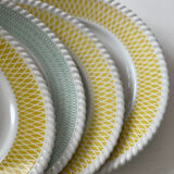 4 vintage flat plates