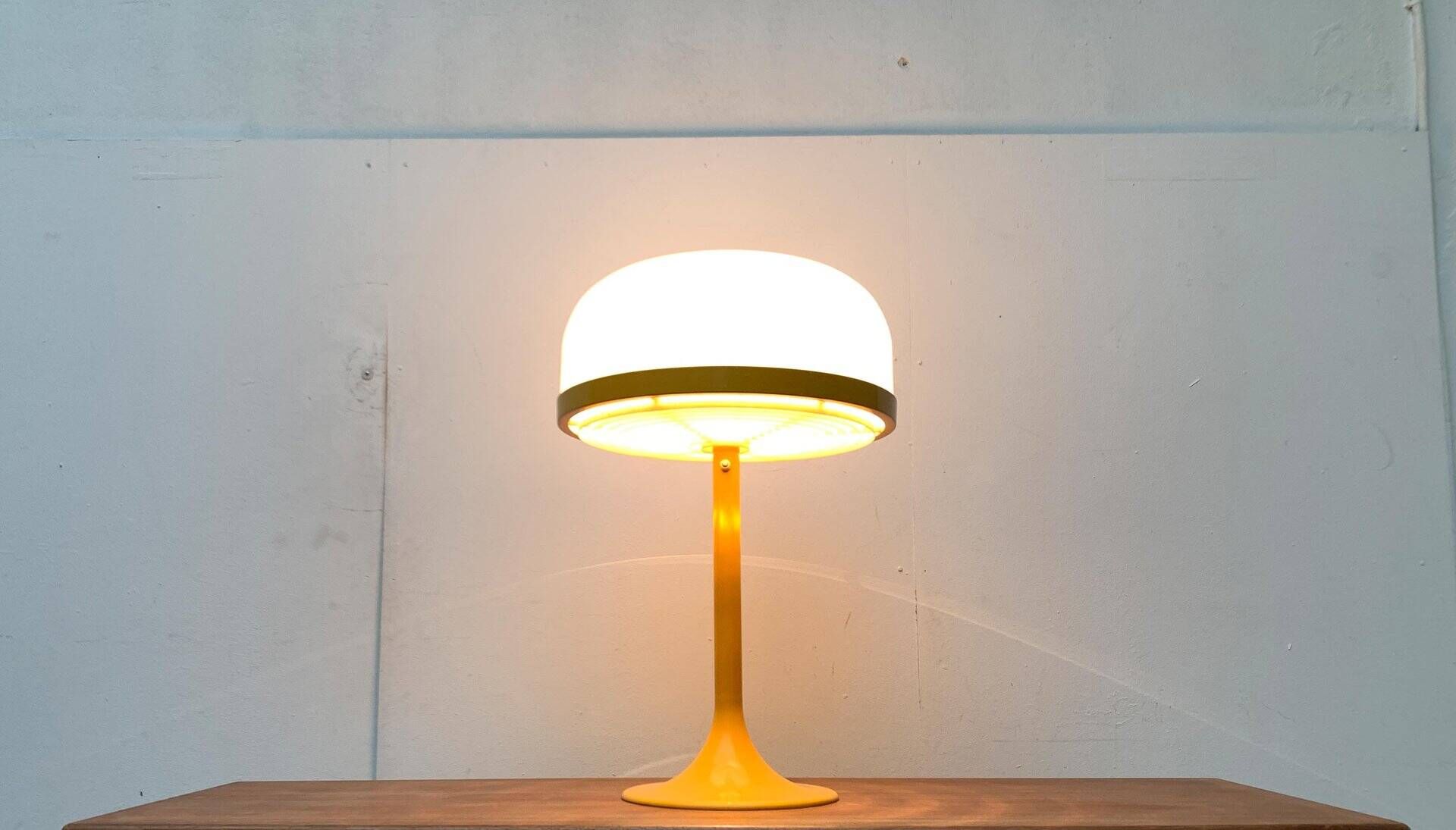 Lampe de sol ou de table champignon de style Space Age allemand des années 1960 de Kaiser Idell / Kaiser Leuchten.