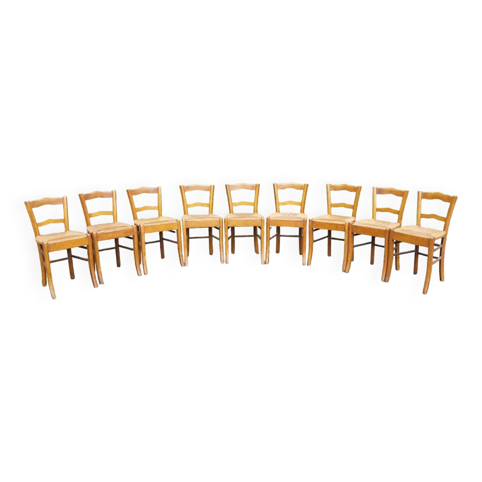 Suite of 9 straw chairs