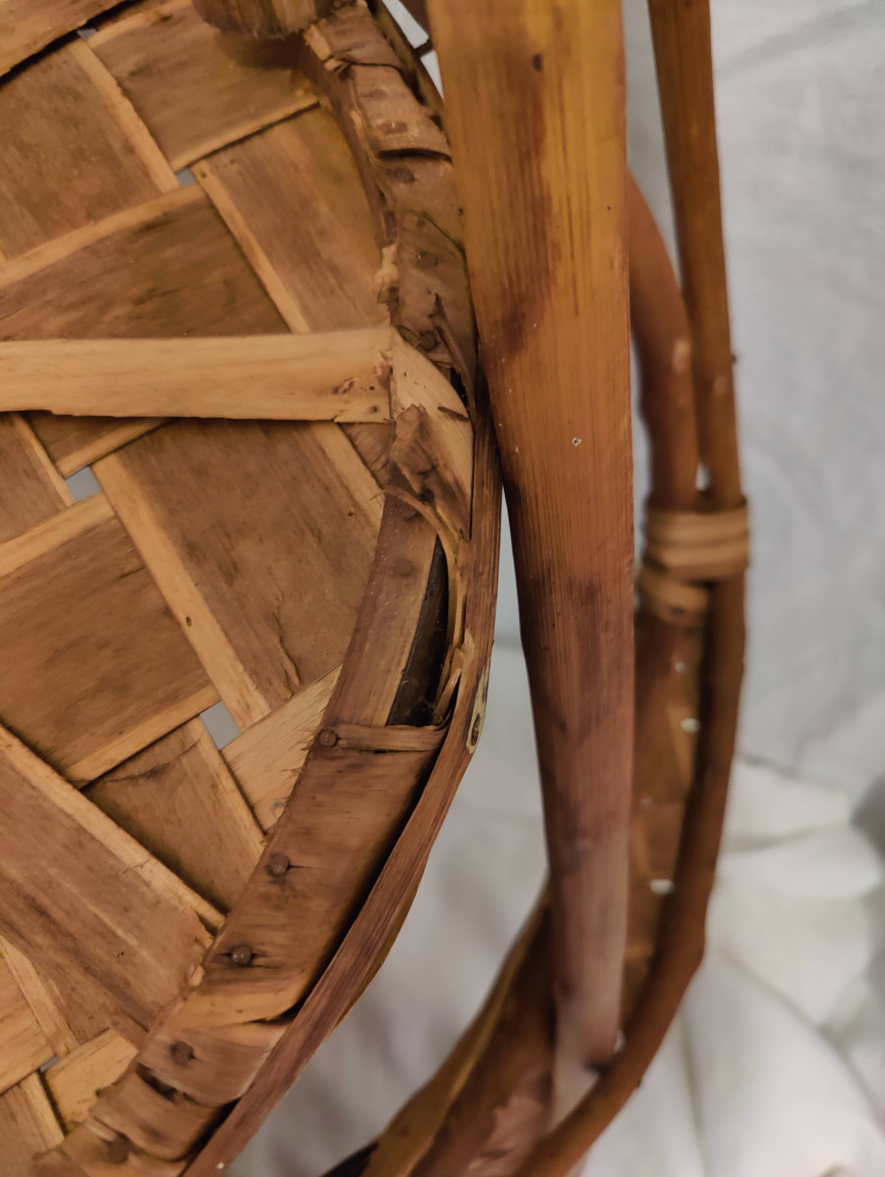 Fauteuil en lames de châtaignier tressées dit Le Corbusier