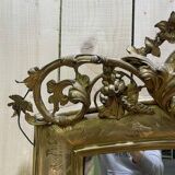 Miroir époque Napoléon III à fronton  à la feuille d'or