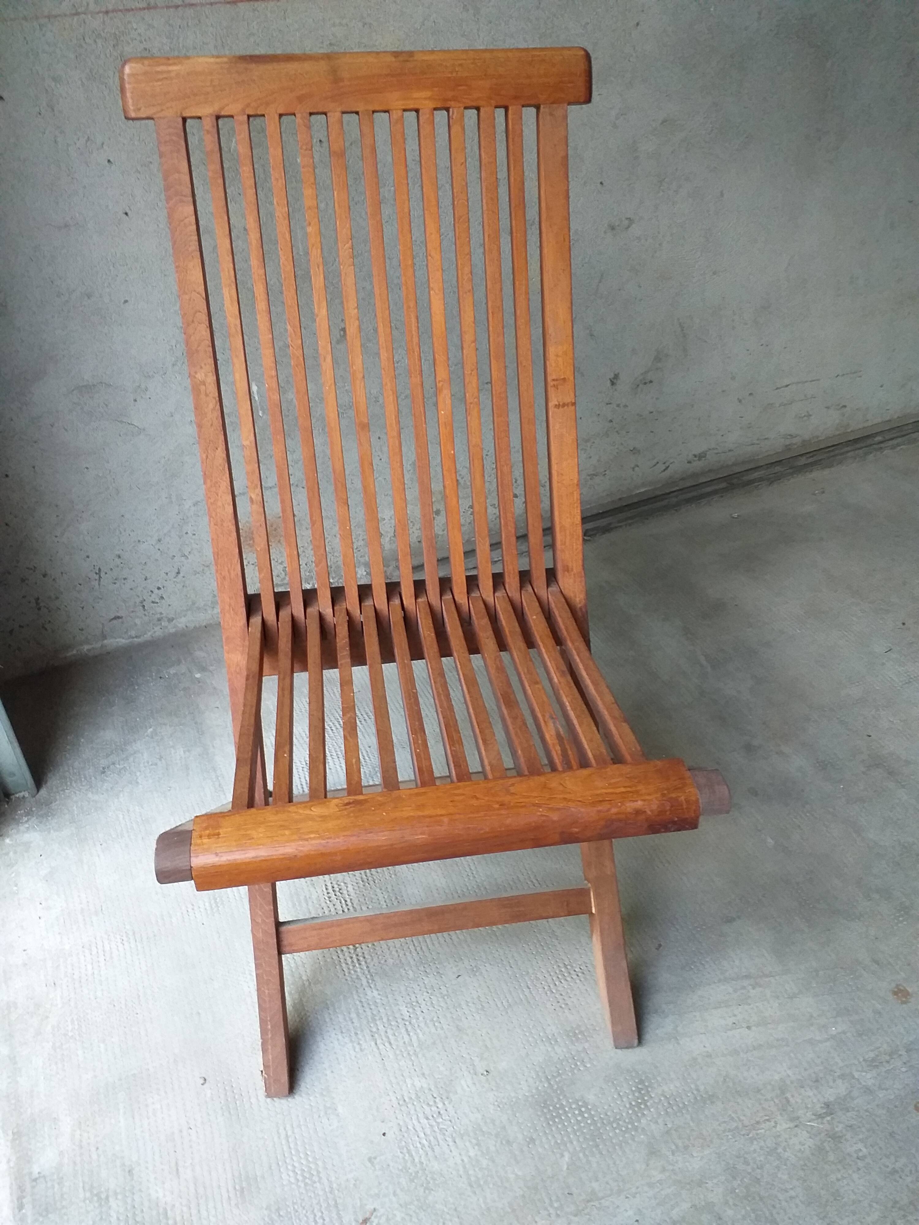 Table et chaises en teck
