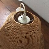 Hanging lamp in wicker