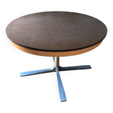 Formica round extendable table