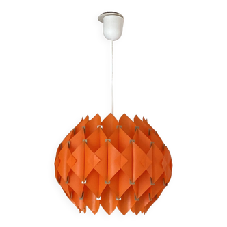 Butterfly pendant light. 1960. By Lars Shioler.