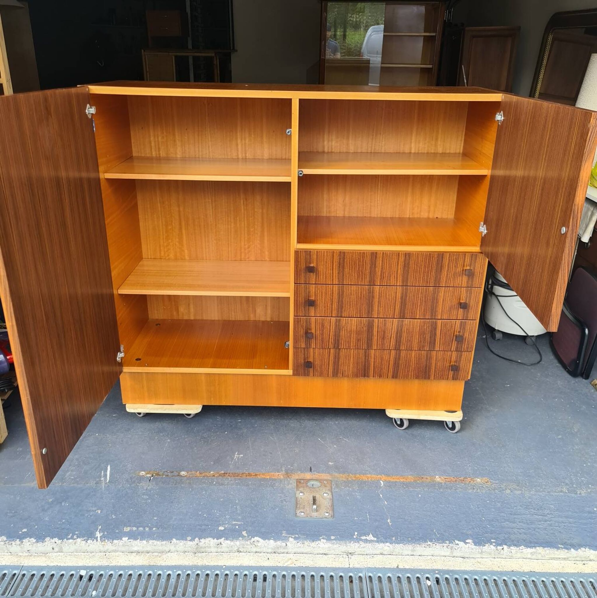Meuble de rangement teck, buffet Luigi Bartolini 1960