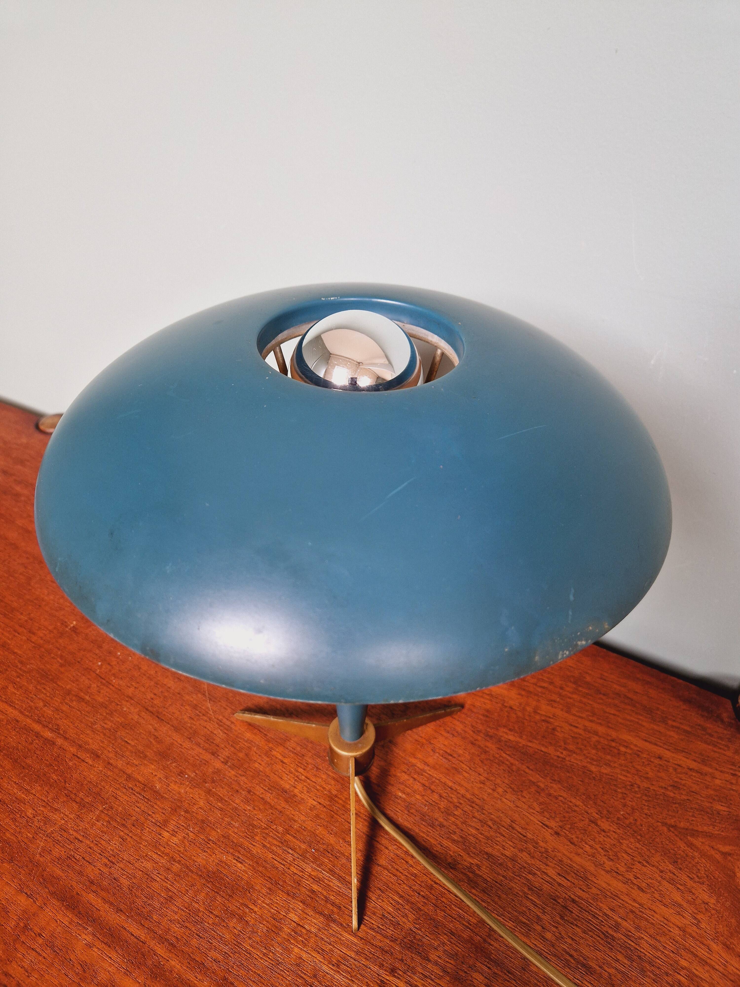 Philips tripod lamp, Bijou model, Louis Kalff design