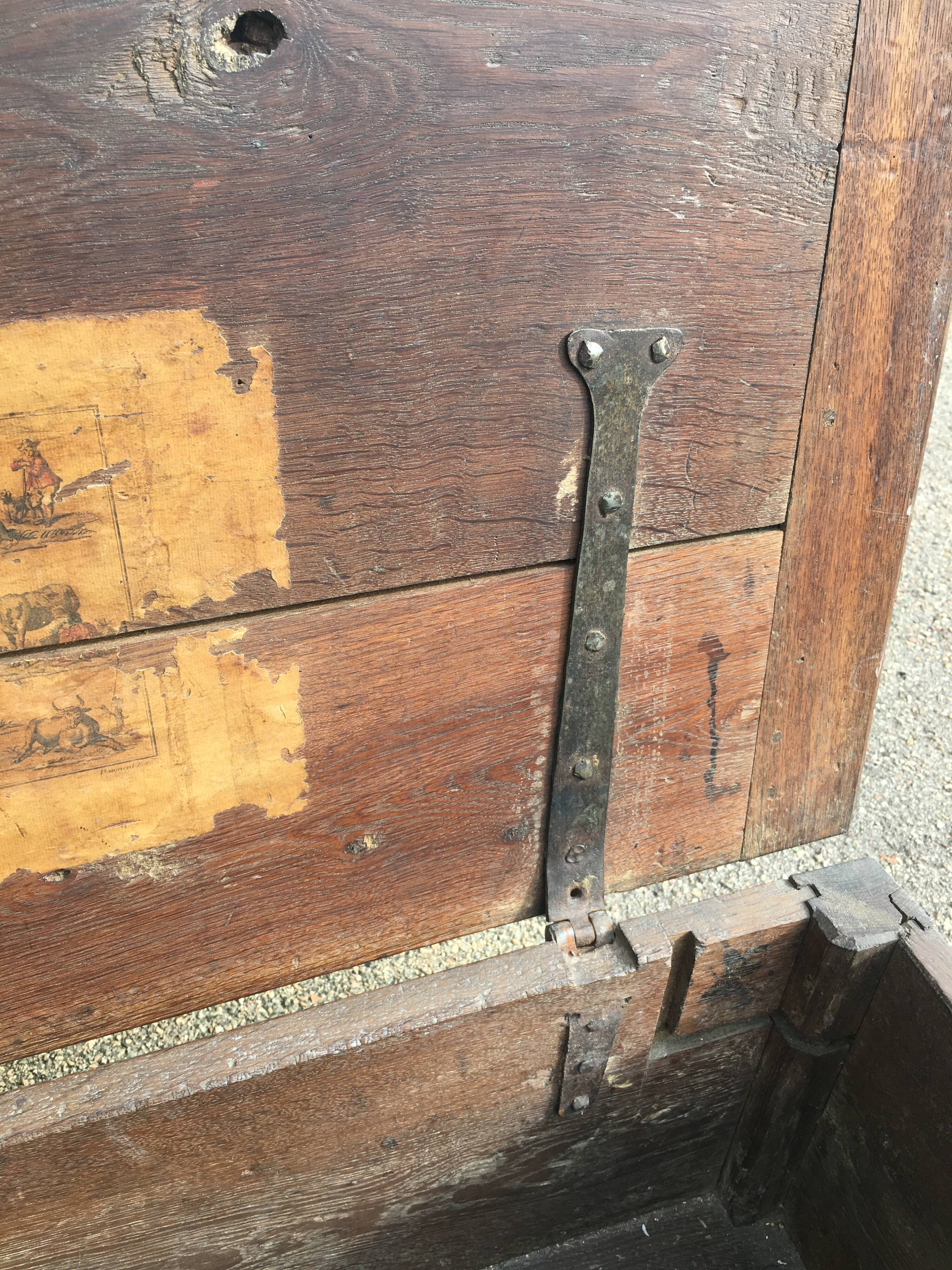 Old solid oak chest early XVIII Brutalist