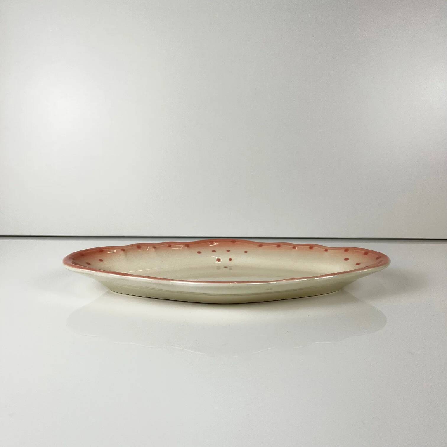 Small pink dish from Salins-les-Bains, before 1970