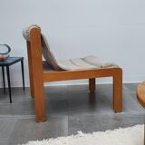 Natural linen chair