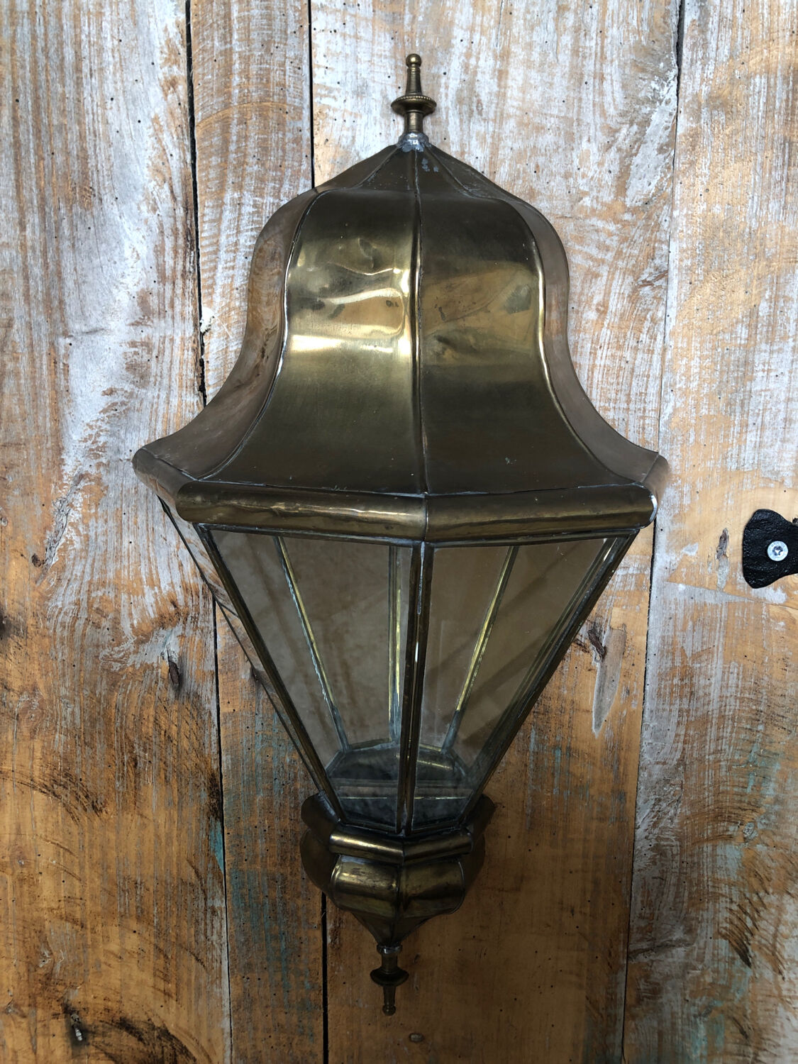 Old brass wall lamp + glass + vintage mirror back
