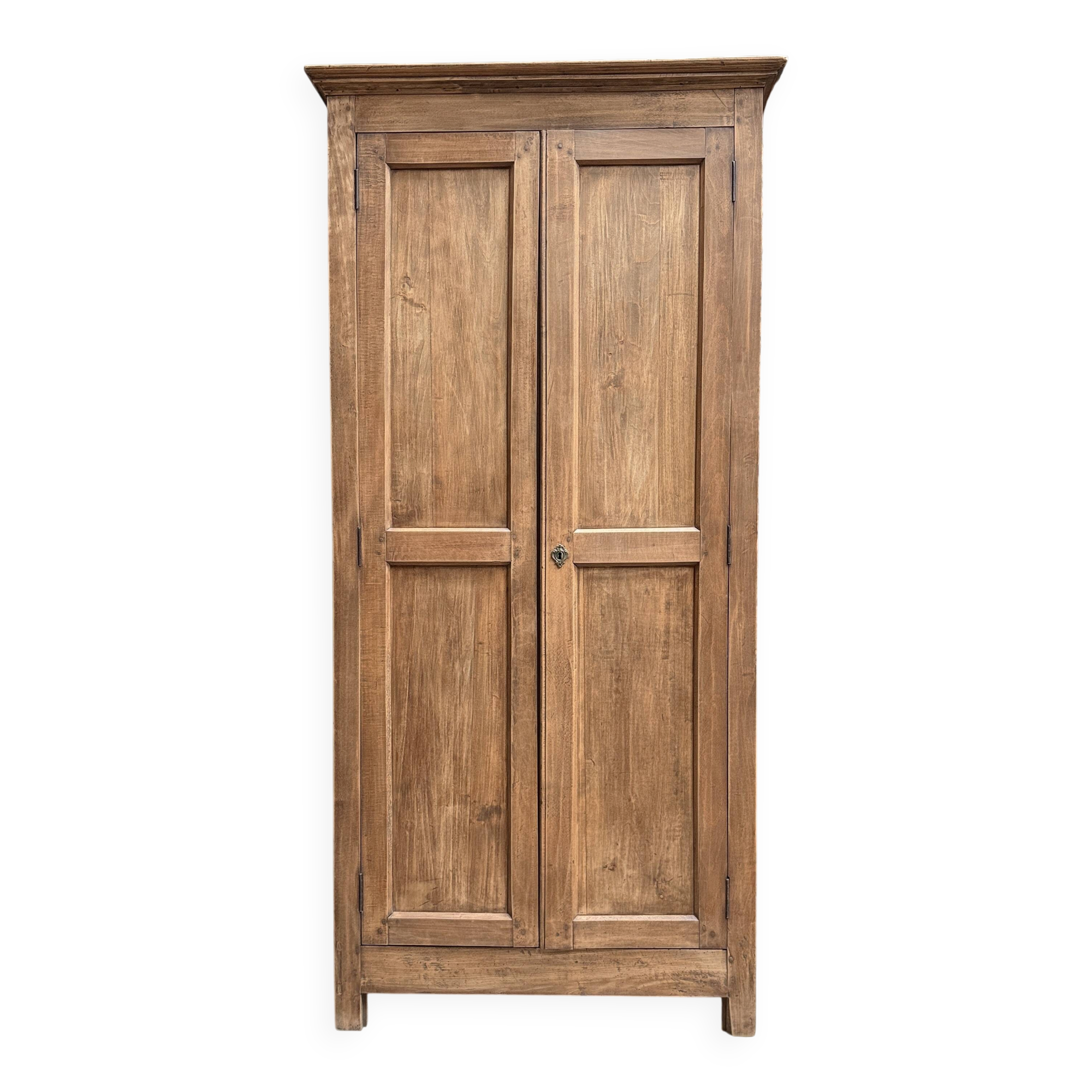 Parisian wardrobe with hanging space (renovated)