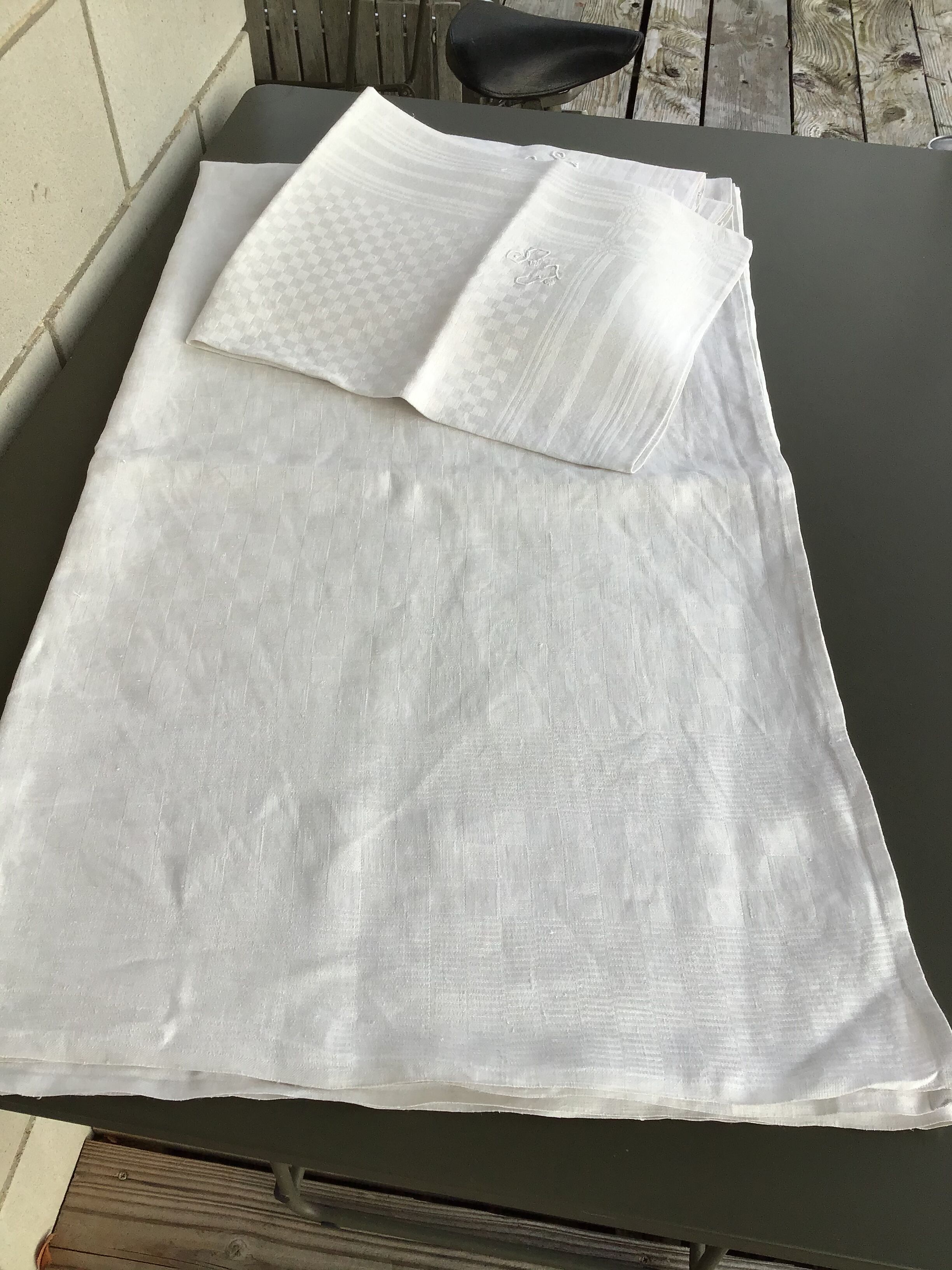 9 towels LS or ES damask tiles stripes