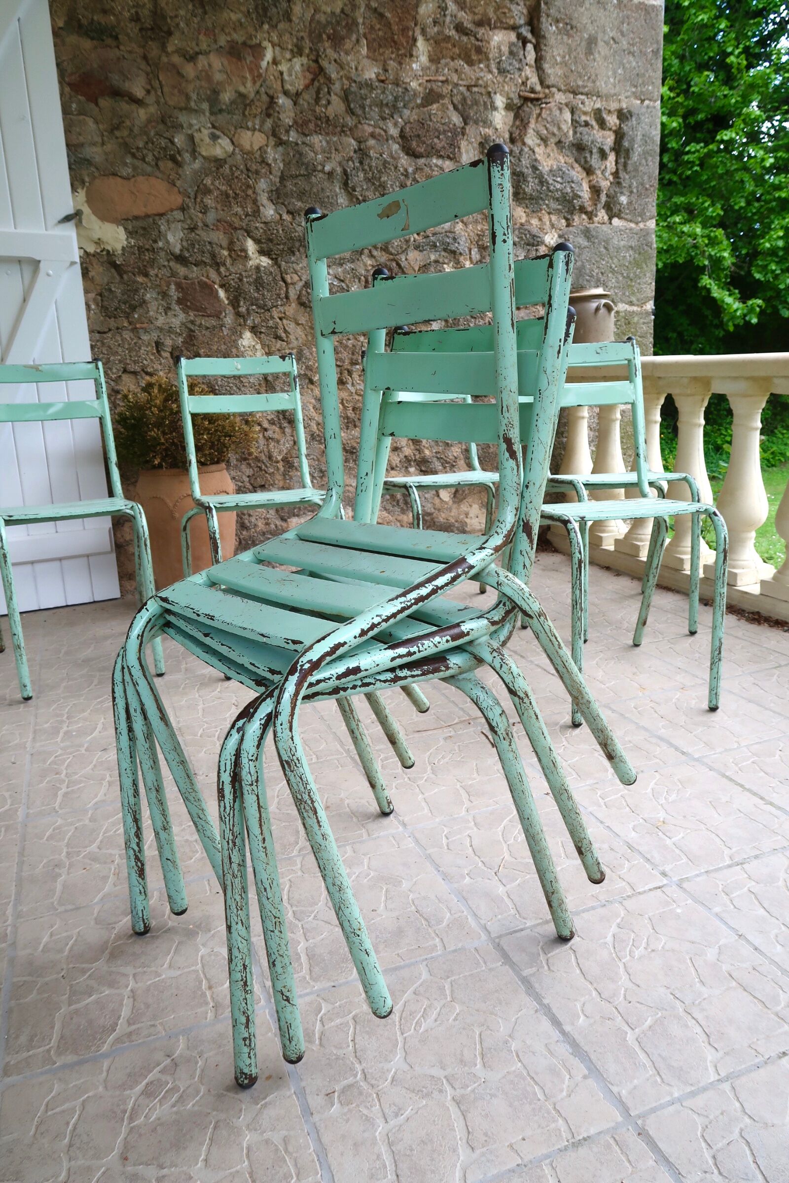 Set of 8 Art Prog metal garden chairs