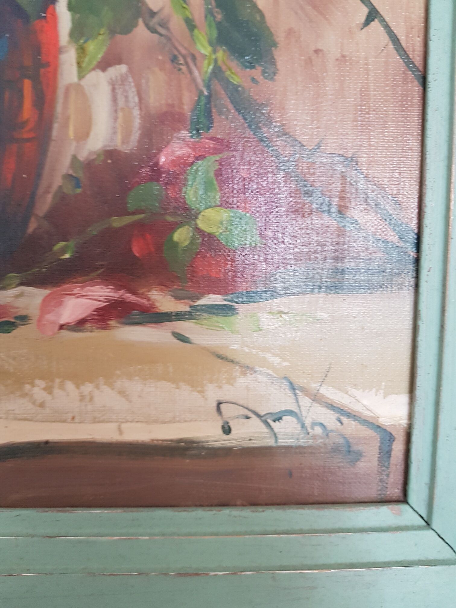 Old bouquet of flowers table