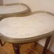 Tables basses bouillotte rognon de style Louis XVI