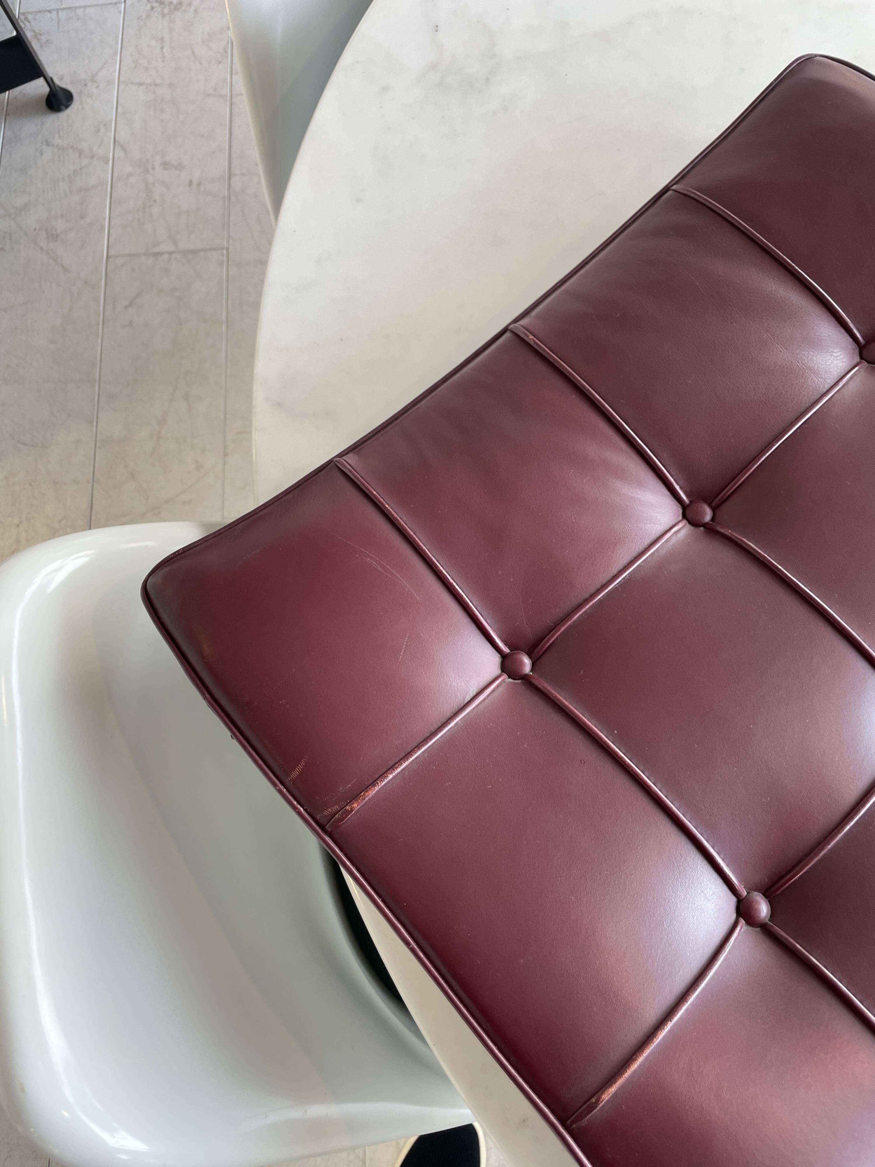Paire de fauteuils Barcelona Ludwig Mies van der Rohe  Knoll.