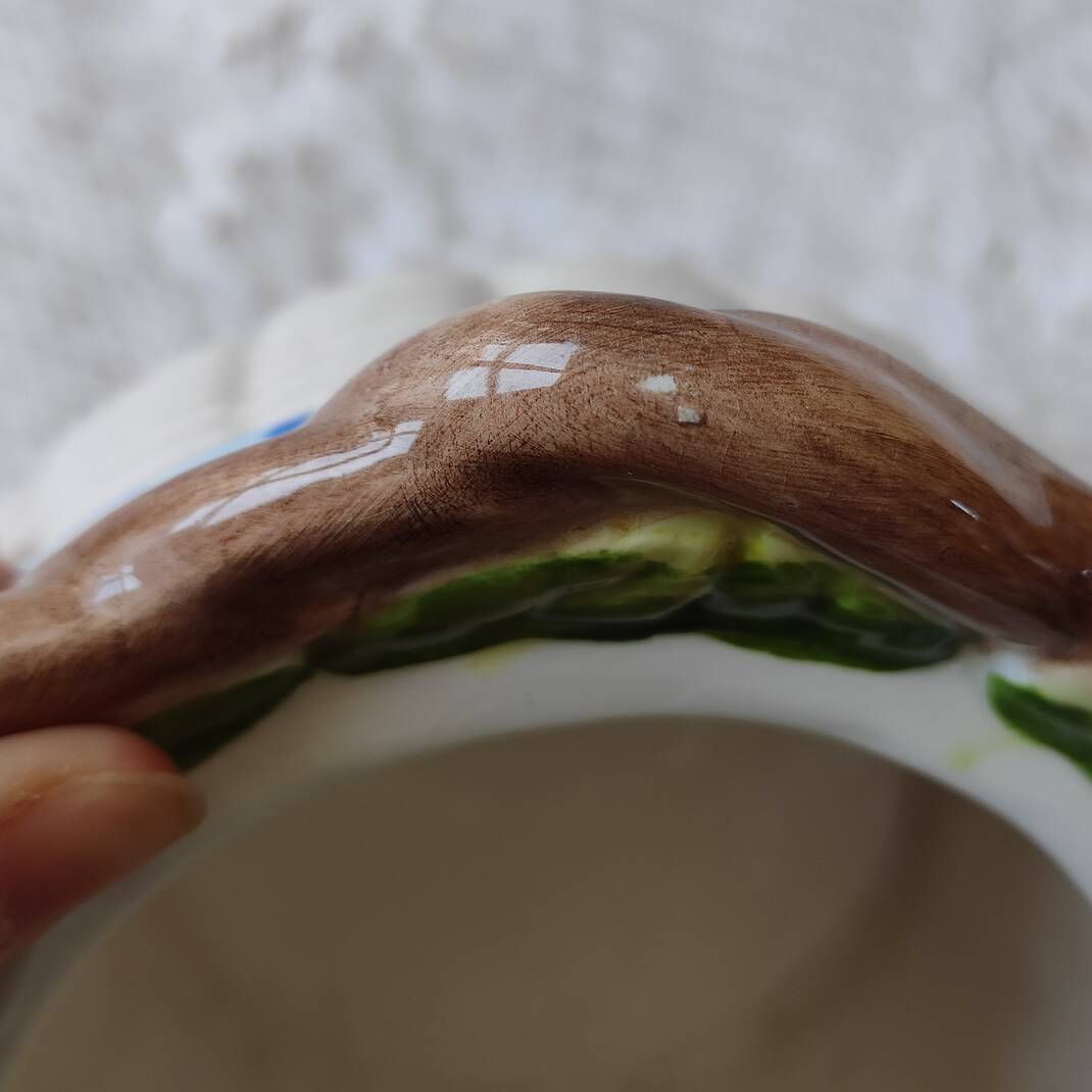 Slush pot basket of apples