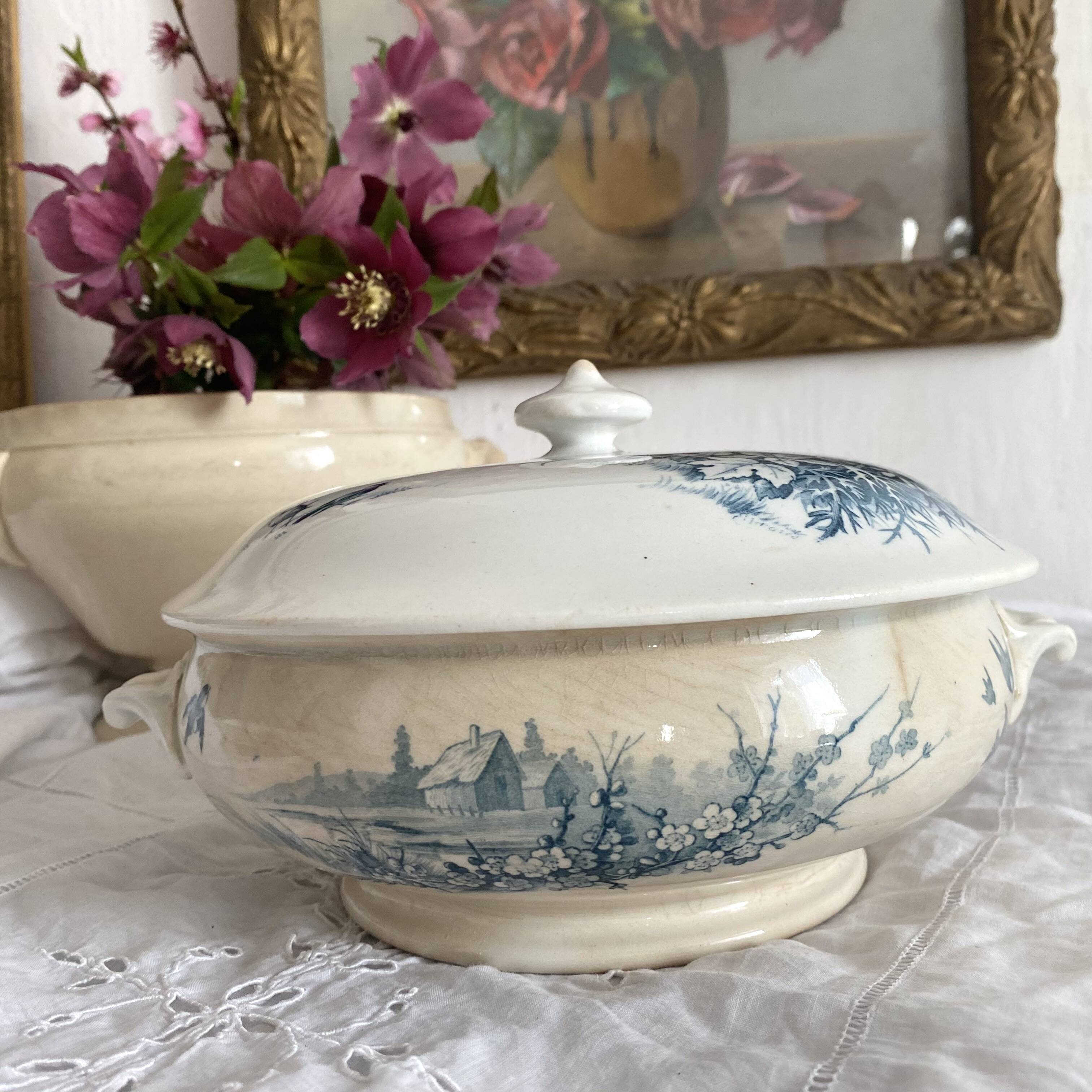 Soupière en terre de fer Gien modèle"paysages"