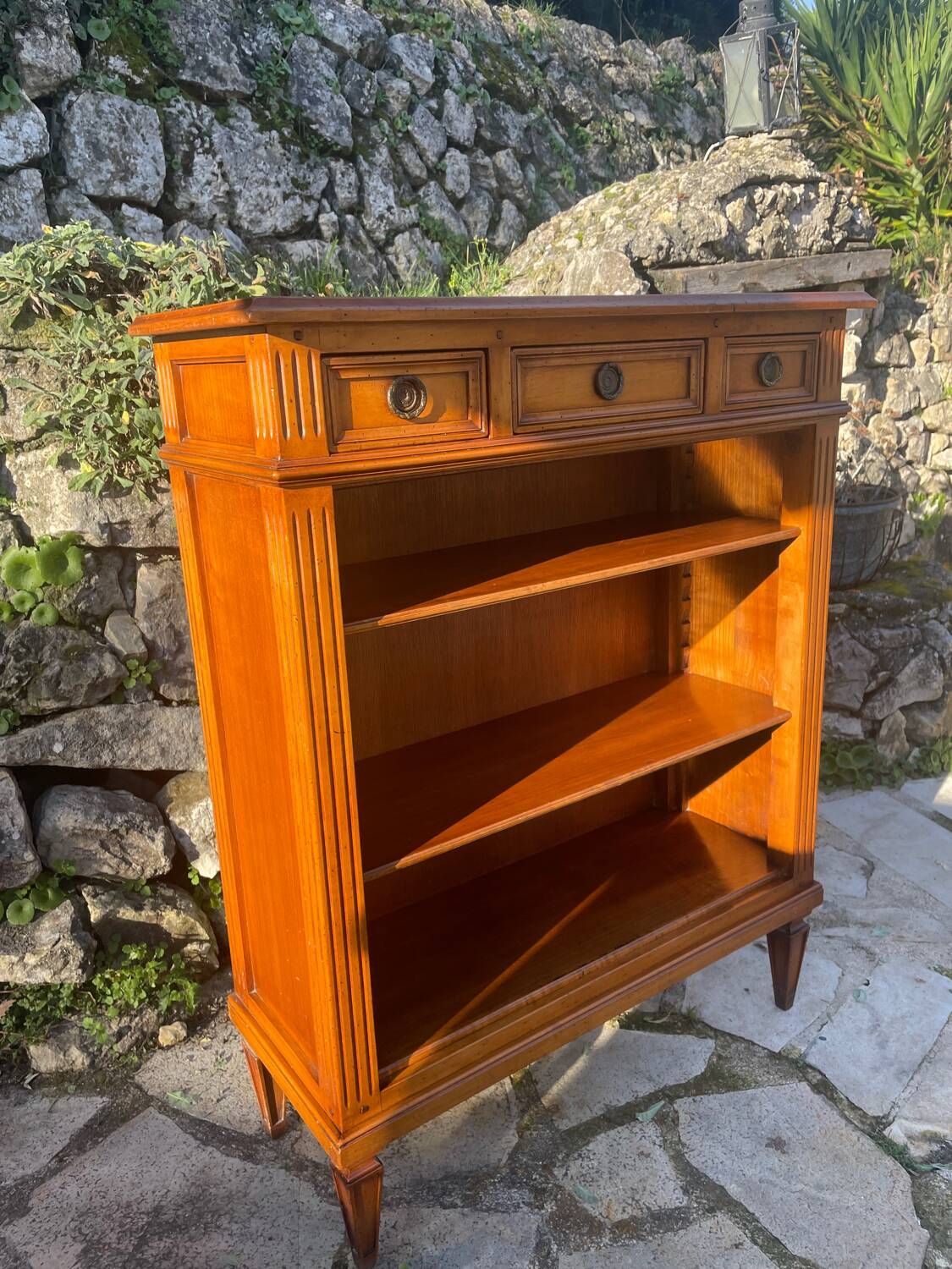 Louis XVI style solid wood bibus, 20th century period