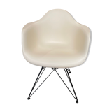 DAR armchair by Charles & Ray Eames 1950