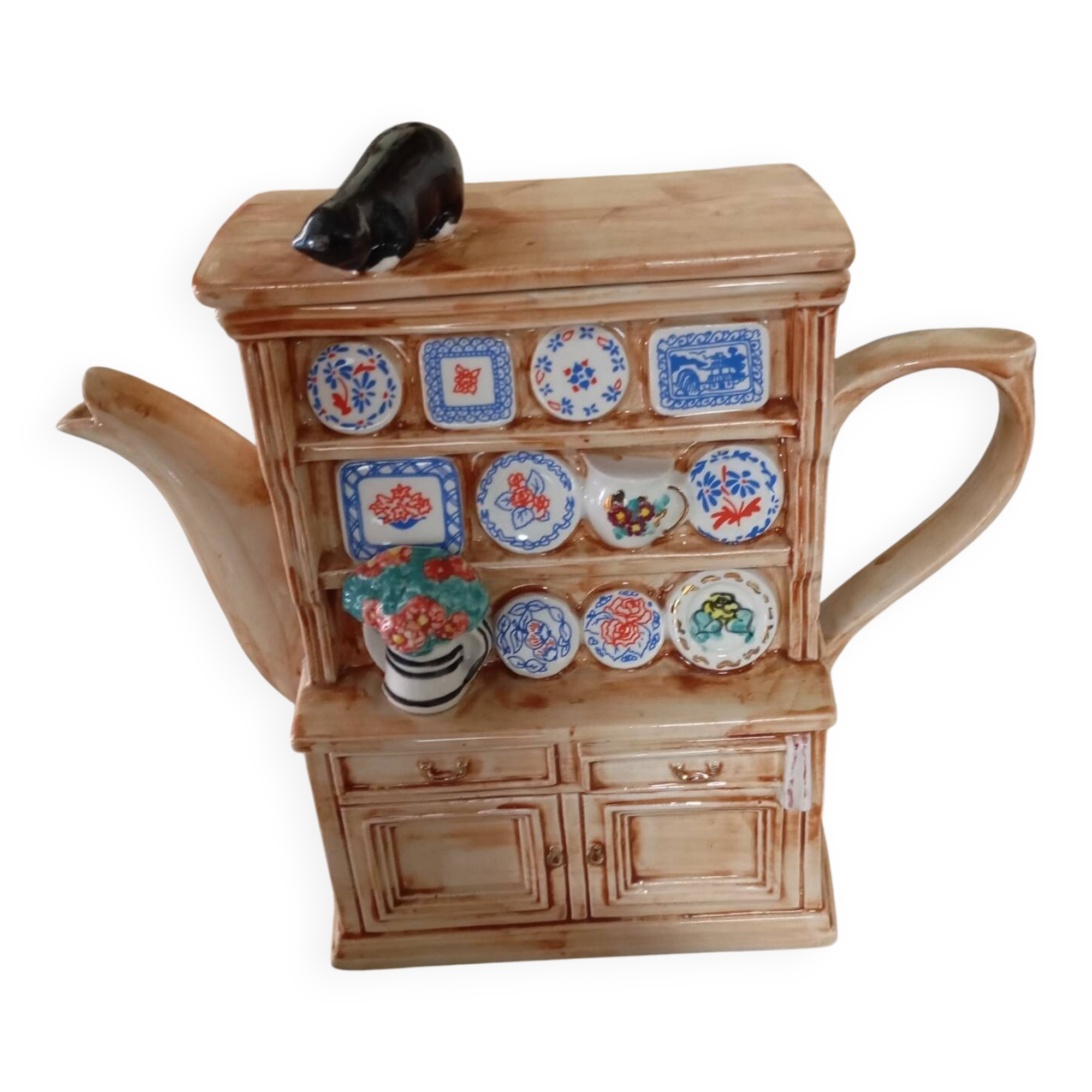 Vintage teapot in the shape of an English dresser with a cat – Swineside C