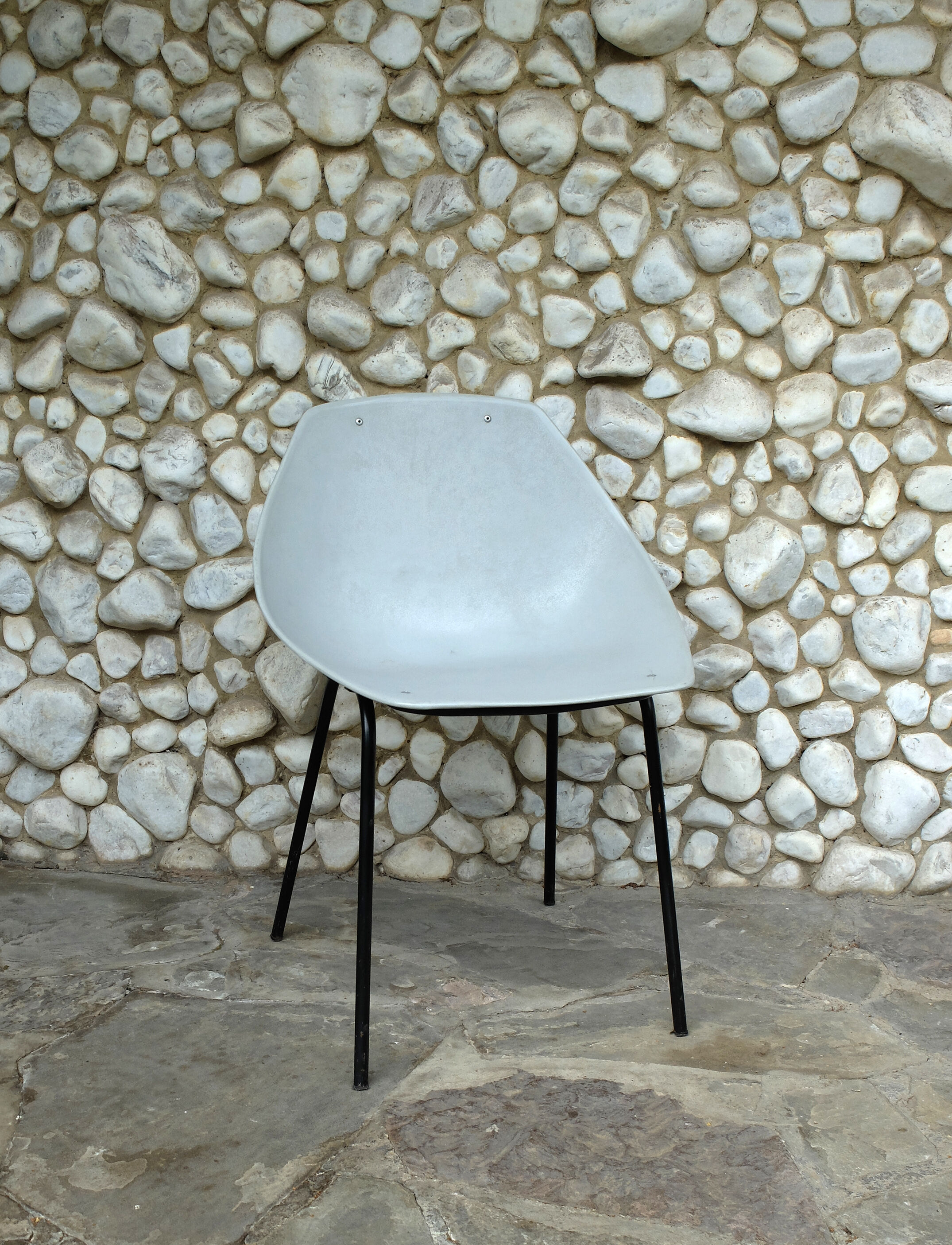 Pierre Guariche grey shell chair for Meurop 1950s-60s