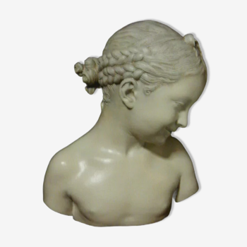 Bust girl "la rieuse" of pigalle