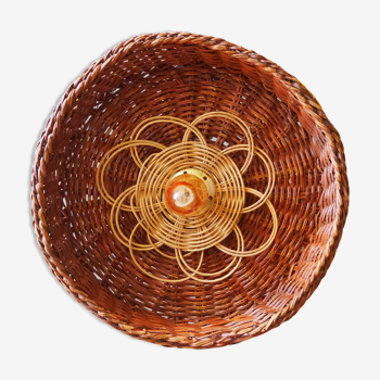 Upcycled wall lamp in wicker and rattan