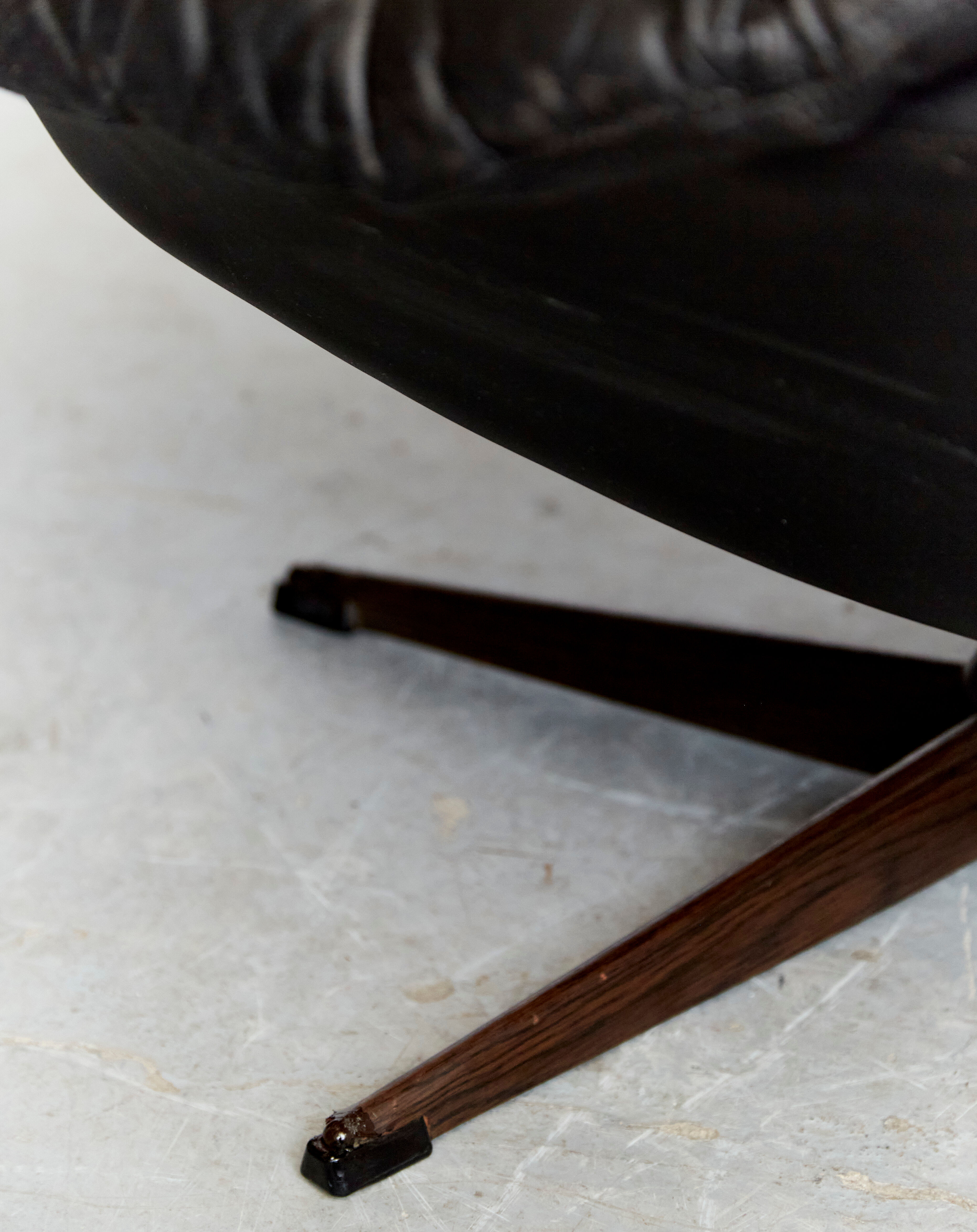 Swivel Lounge Chair by H.W. Klein for Bramin
