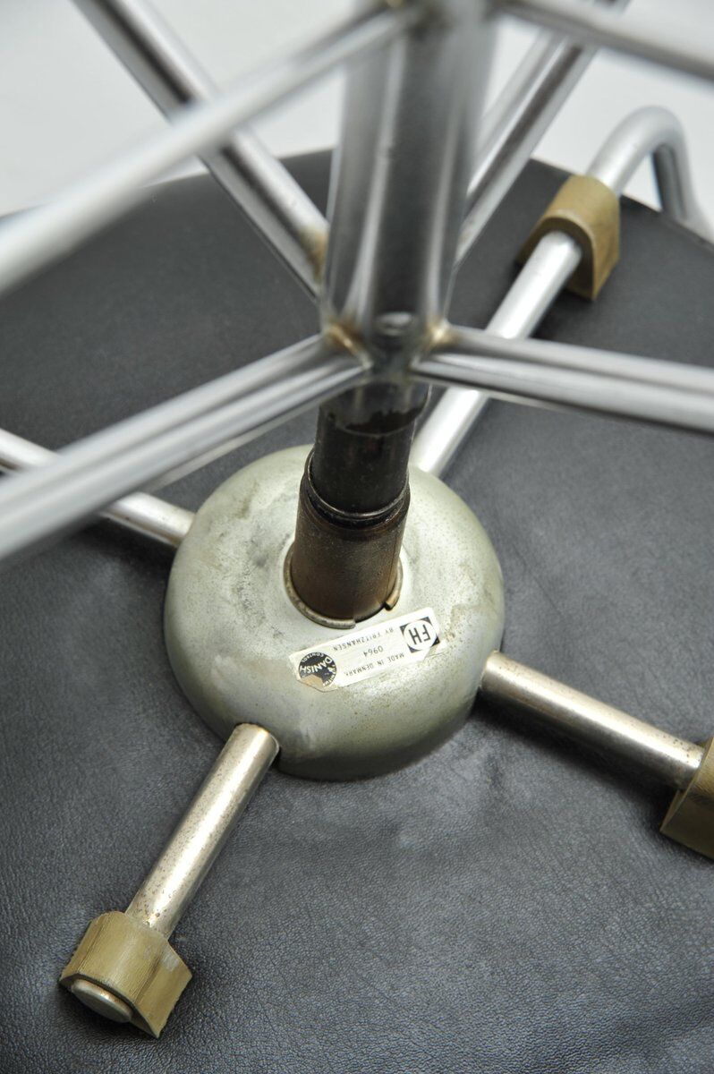 Swivel model 3217 desk chair by Arne Jacobsen for Fritz Hansen, 1950s