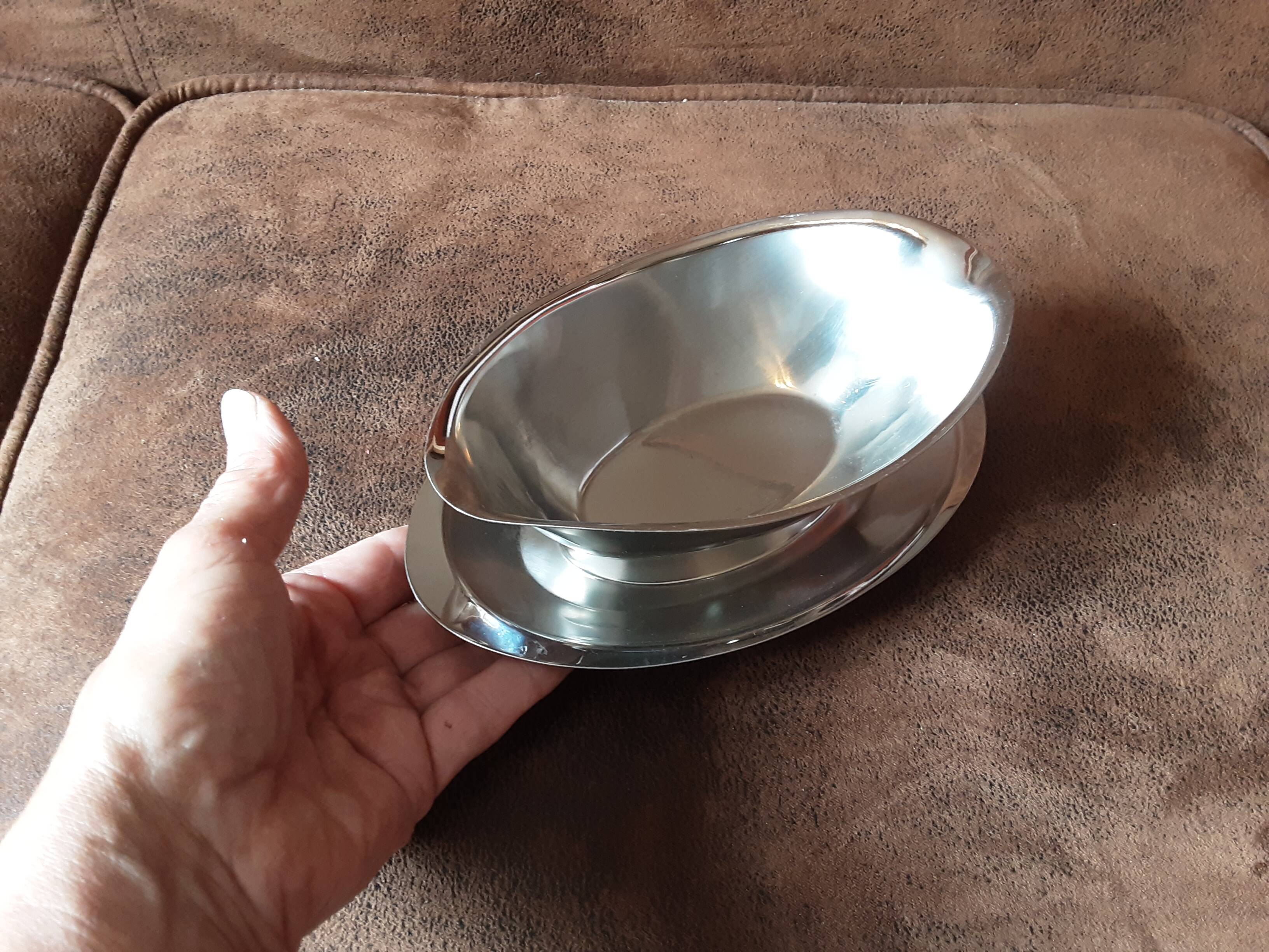 Stainless steel sauce boat