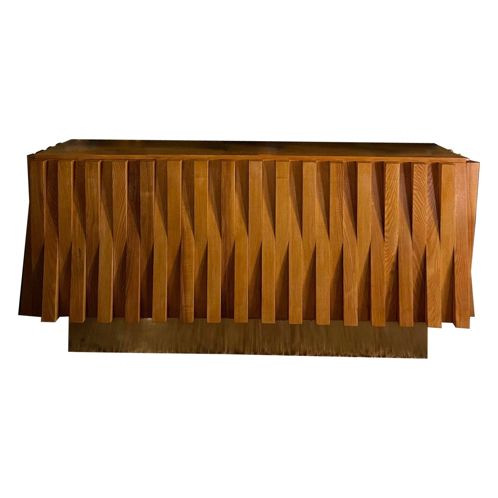 Credenza Brutalista de Gaetan Pullanghiel