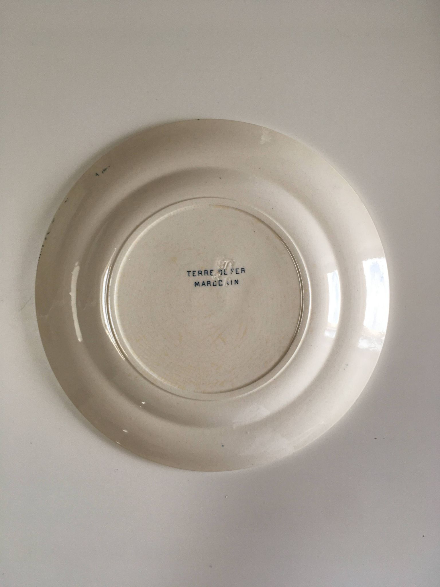 8 plates Moroccan model in earthenware - French manufacture