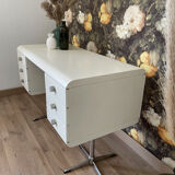White laqué desk, year 70